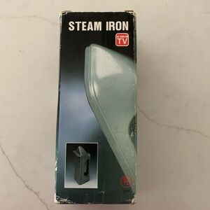 NEW!! UL Steam Iron for Home or Travel